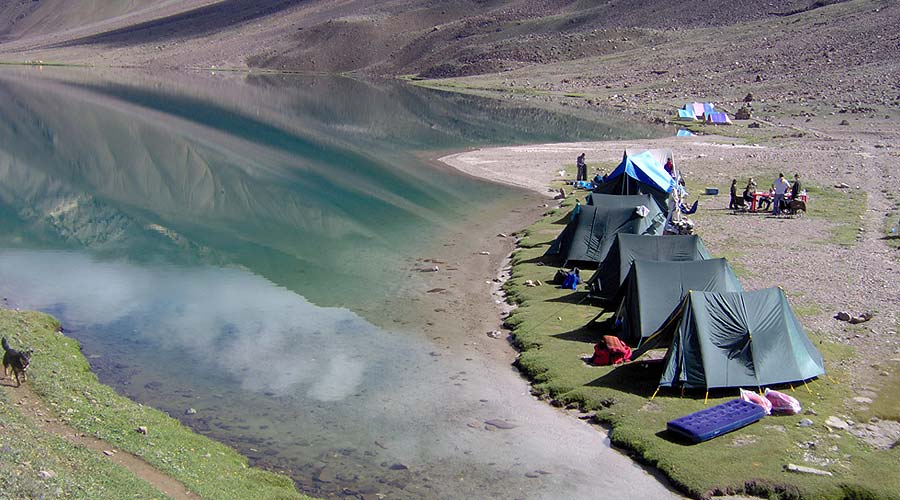 chandertal lake trek